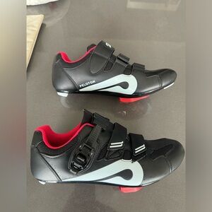 Peloton spinning/cycling shoes size 37 great condition